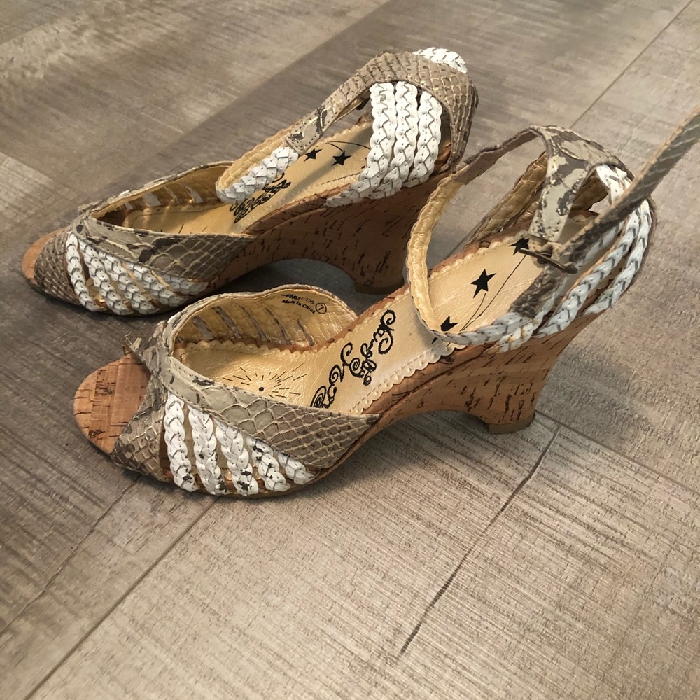 Wedge sandals